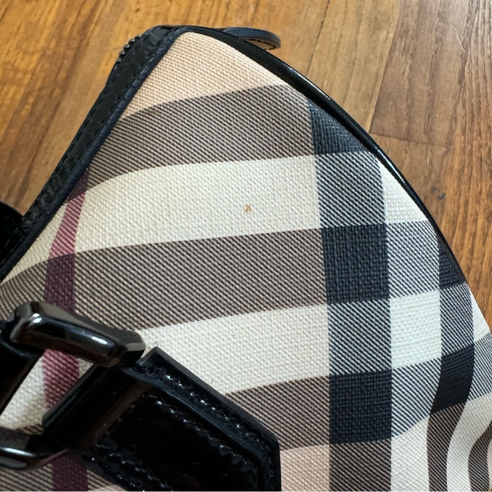 BURBERRY Supernova Check Patent Small Chester Bowling Bag Black - Picture 8 of 15